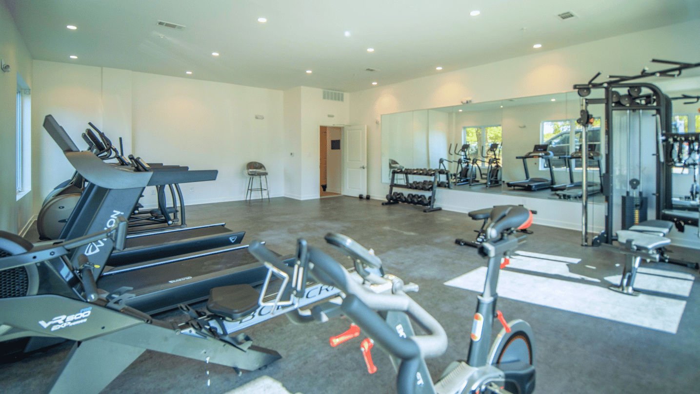 Flats at Donelson Plaza Holladay Properties